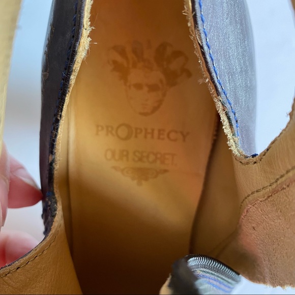 Prophecy metallic hand finished leather heels Eu38 - Picture 11 of 11